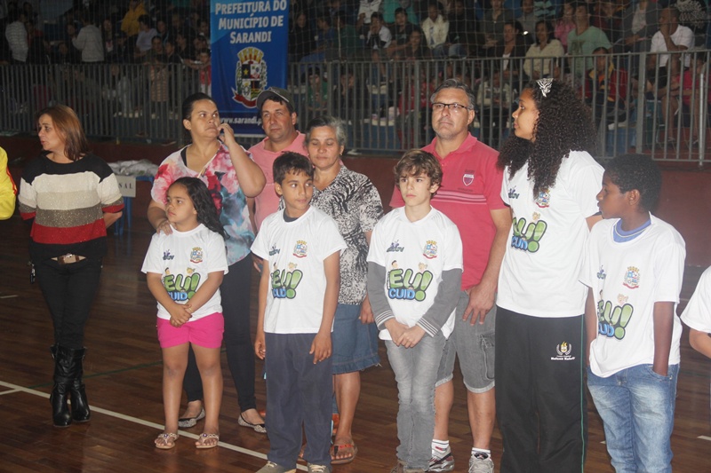   Sejuv entrega Uniformes do Projeto Eu Cuido